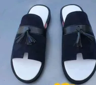 Sandales soft Tchin ST Noir à languette blanches décoré 