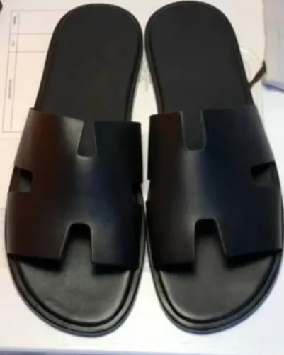 TCHIN CONFECTION TP Sandales Noires Coupe 