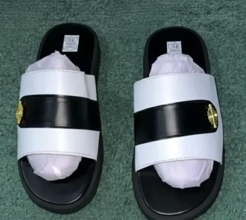 Sandales soft Tchin ST Style Babouche Blanc et noire avec déco dorée