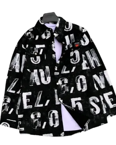 Chemise noire avec motif Chanel
